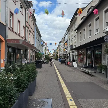 Rundum Gluecklich - *