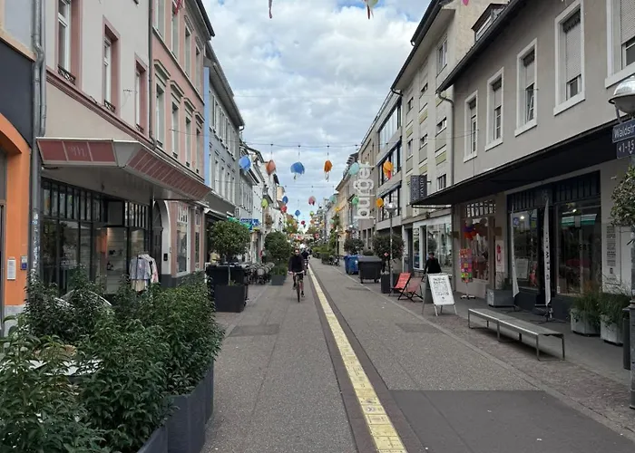 Rundum Gluecklich - *